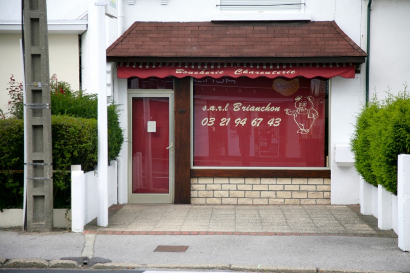 vitrine-LES MAYONS-min_france_frankreich_commerce_frankrijk_francia_delicatessen_butchery_charcuterie-424328